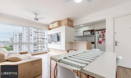 Apartamento com 3 quartos à venda na Rua Bezerra de Menezes, 623, Passo da Areia, Porto Alegre