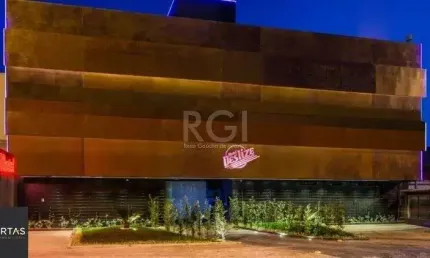 Casa comercial à venda na Avenida Sertório, 3163, Santa Maria Goretti, Porto Alegre