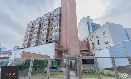Apartamento de um quarto e duas vagas de garagem no bairro Independência