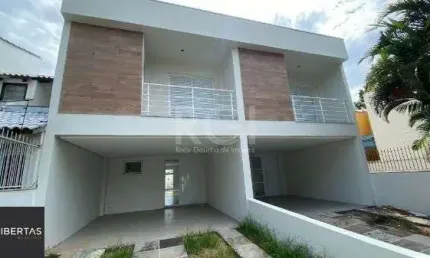 Casa para Venda - 137m², 3 dormitórios, sendo 1 suites, 2 vagas - Imperial Parque