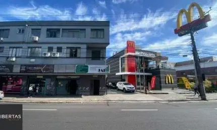 Conjunto/Sala em Porto Alegre, no bairro Tristeza, à venda.