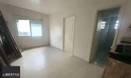 Apartamento de 1 dormitório na Vila Ipiranga desocupado
