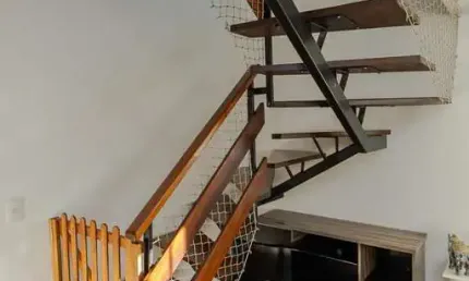 Casa em condomínio fechado com 2 quartos à venda na R. Gen. Gomes Carneiro, 80, Medianeira, Porto Alegre