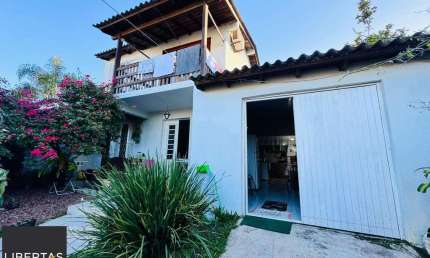 Casa com 2 quartos à venda na Rua Paulo Rubilar de Farias, 140, Restinga, Porto Alegre