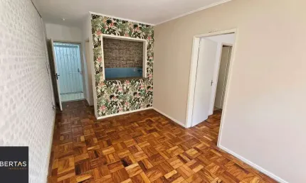 Apto 1 Dormitório Reformado na Cidade Baixa – Ótima Localização