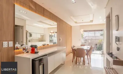 Deslumbrante casa 3 suítes, 4 Banh, 2 vagas cobertas, Guarujá POA RS