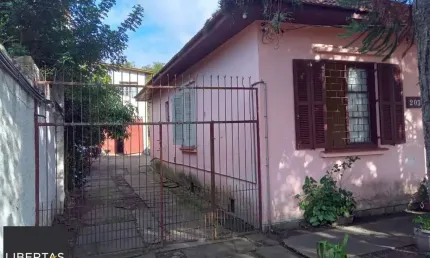 Casa com 2 quartos à venda na Rua Professor Joaquim Louzada, 203, Camaquã, Porto Alegre