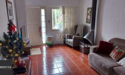 Casa com 2 quartos à venda na Avenida Frei Henrique de Coimbra, 185, Vila Ipiranga, Porto Alegre