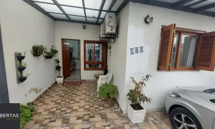 CASA NO LAGOS DE NOVA IPANEMA - 2 QUARTOS E ATELIER NO PISO SUPERIOR