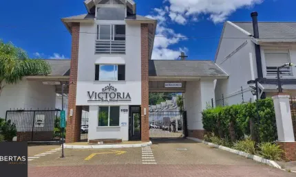 Casa em Condomínio fechado, 5 dormitórios sendo 2 suítes, 5 banheiros, 203 m² de área privativa, 2 garagem cobertas