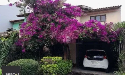 Casa 3 dormitórios para venda no bairro hípica condomínio jardins do prado.