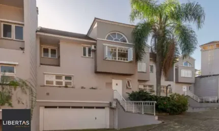 Casa Ampla em Condomínio com Acesso ao Rio – 3 Dormitórios e Excelente Infraestrutura