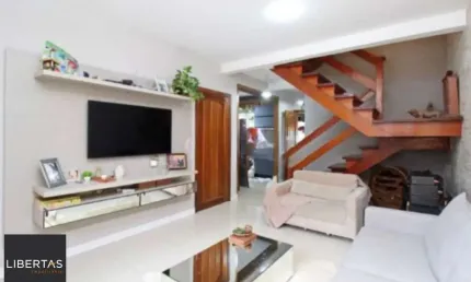 Casa com 2 Dormitórios + Sótão (3º Dormitório) – Ampla, Confortável e Completa
