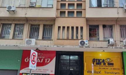 Barracão / Galpão / Depósito à venda na Rua Marechal Floriano Peixoto, 13, Centro Histórico, Porto Alegre