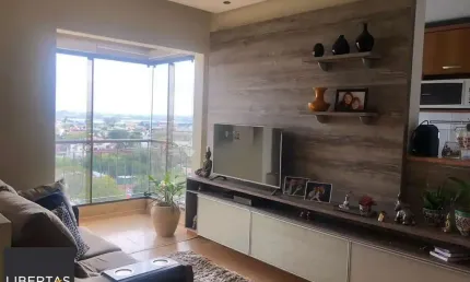 Apartamento com sacada e churrasqueira, 52m² privativos, 2 dormitórios e 1 vaga de garagem escriturada, na Lindolfo Henke - Bairro Sarandi