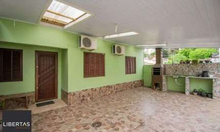 Apartamento Garden com 3 dormitórios em Cristo Redentor