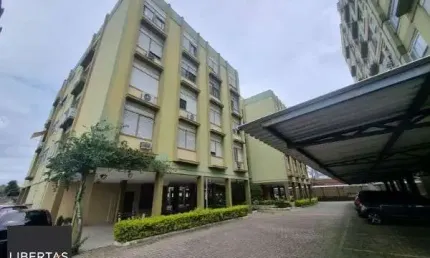 Apartamento em Porto Alegre, no bairro Cristal, com 2 dormitório(s), e 2 banheiros, à venda.