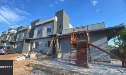 Casa condominio em porto alegre, no bairro vila nova, com 2 dormitório(s), e 2 banheiros, à venda.