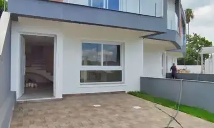 Sobrado 3 dormitórios suíte à venda no Vila Ipiranga – Porto Alegre – R$ 720.000