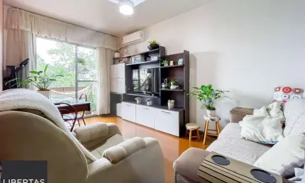 APARTAMENTO 1 DORMITÓRIO, SACADA, 1 VAGA - BAIRRO SÃO SEBASTIÃO