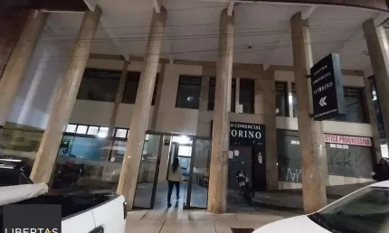 Oportunidade, kitnet desocupada e repaginada - centro histórico - preço atrativo