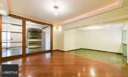 Casa térrea com piscina, jardim e 3 dormitórios Jardim Botanico