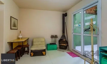 Apartamento térreo com garden na Lucas de Oliveira bairro Petrópolis