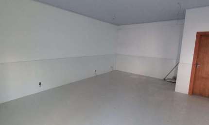 Ponto comercial à venda na Avenida Edgar Pires de Castro, 2520, Hípica, Porto Alegre