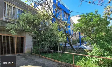 Casa com 3 quartos à venda na Avenida Protásio Alves, 3146, Petrópolis, Porto Alegre