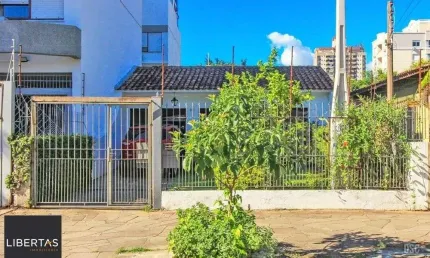 Casa com 3 quartos à venda na Rua Domingos Crescêncio, 867, Santana, Porto Alegre