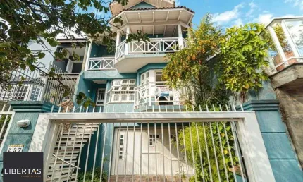 Casa com 4 quartos à venda na Rua João Berutti, 237, Chácara das Pedras, Porto Alegre