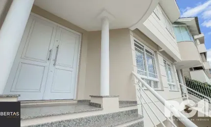 Casa com 4 quartos à venda na Rua Doutor Barbosa Gonçalves, 219, Chácara das Pedras, Porto Alegre