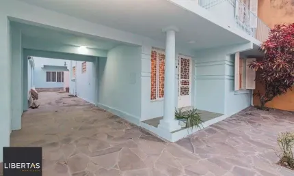 Casa com 6 quartos à venda na Rua São Francisco, 941, Santana, Porto Alegre