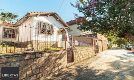 Casa com 2 quartos à venda na Rua João Paetzel, 347, Chácara das Pedras, Porto Alegre