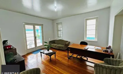 Casa com 4 quartos à venda na Rua Comendador Coruja, Floresta, Porto Alegre