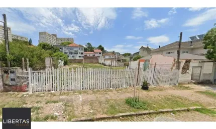 Terreno à venda na Rua Teixeira de Freitas, 747, Santo Antônio, Porto Alegre