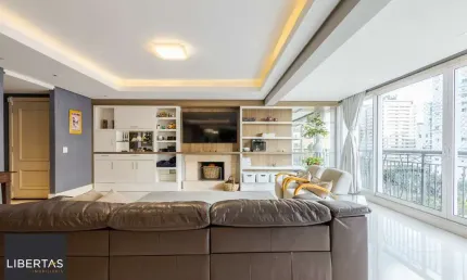 Apartamento com 3 quartos à venda na Avenida Túlio de Rose, 330, Jardim Europa, Porto Alegre
