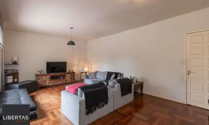 Casa com 3 quartos à venda na Avenida General Barreto Viana, 81, Chácara das Pedras, Porto Alegre