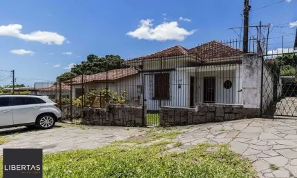 Casa com 3 quartos à venda na Rua Guilherme Alves, 1732, Partenon, Porto Alegre