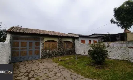 Casa de 2 dormitórios à venda no Bairro Chapéu do Sol - Porto Alegre