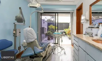 Sala comercial à venda na Rua General Souza Doca, 71, Petrópolis, Porto Alegre