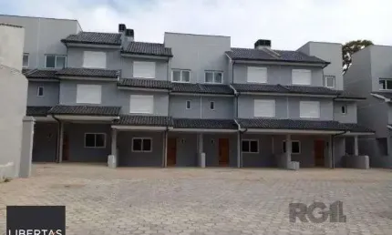 Casa Condominio em Porto Alegre, no bairro Tristeza, com 4 dormitório(s), e 4 banheiros, à venda.