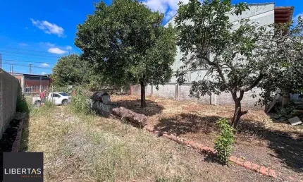 Terreno à venda na Rua João Leivas de Carvalho, 582, São José, Canoas