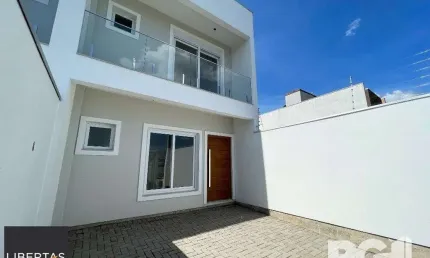 A chave dos sonhos que você busca esta aqui, nesta casa em bairro planejado na cidade de Canoas.