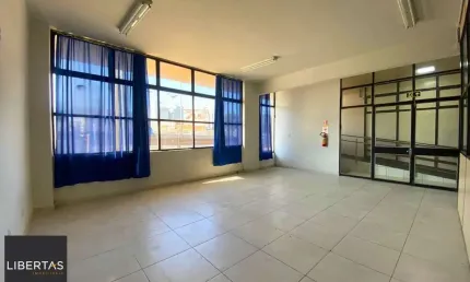 Sala comercial à venda na Rua Tiradentes, 17, Centro, Canoas