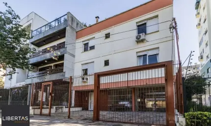 Apartamento 2 quartos, 1º andar, sol da manhã, vaga coberta