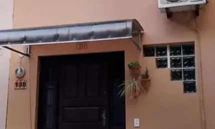 Casa sobrado 2 dormitórios, 2 vagas, Bairro Vila Cachoeirinha