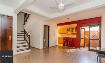 Casa em condomínio com 3 dormitórios, 1 suíte, 2 vagas, terraço com churrasqueira