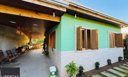 Casa com 2 quartos à venda na Beco Calábria, 6, Lageado, Porto Alegre