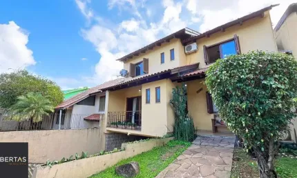 Casa com 3 quartos à venda na Rua Doutor Mário Totta, 2812, Tristeza, Porto Alegre
